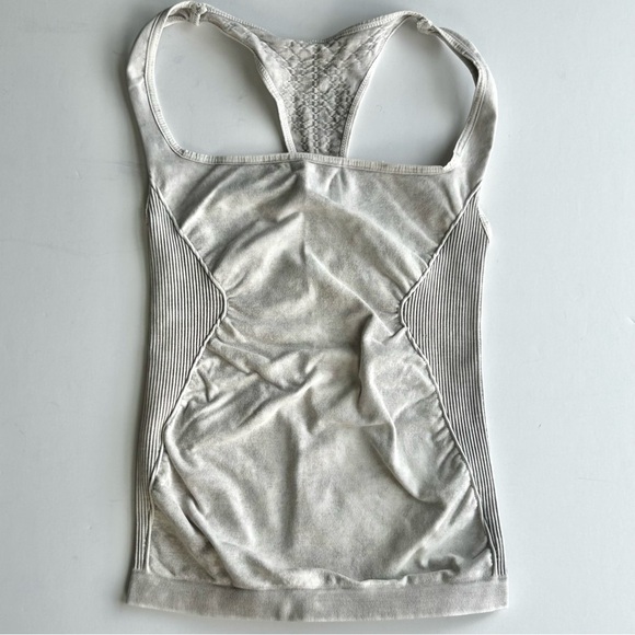 🍒(A251) NWOT Free People Movement Good Karma Long Tank. Ice Gray. Size: … - Picture 3 of 7